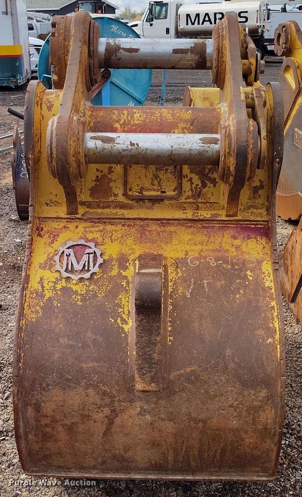 image for item EH0202 Caterpillar 36