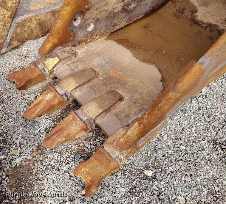 image for item EH0202 Caterpillar 36