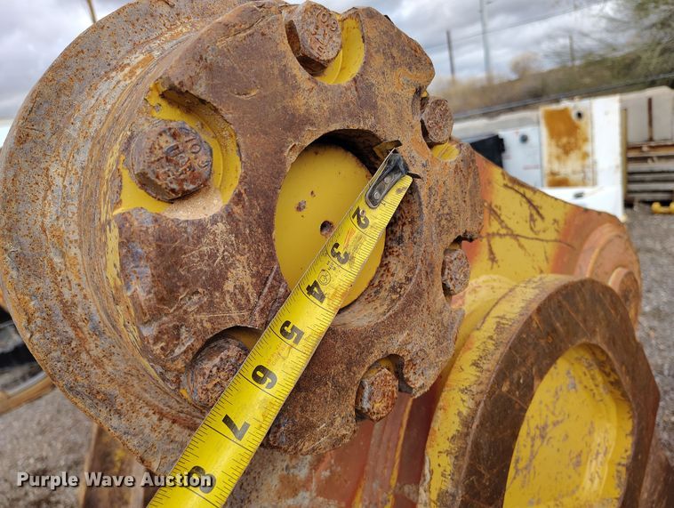 image for item EH0203 Caterpillar 36