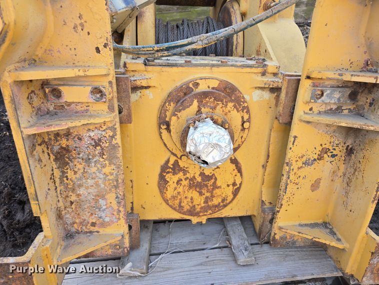 image for item EH8697 Paccar Winch PA55-D00110 winch