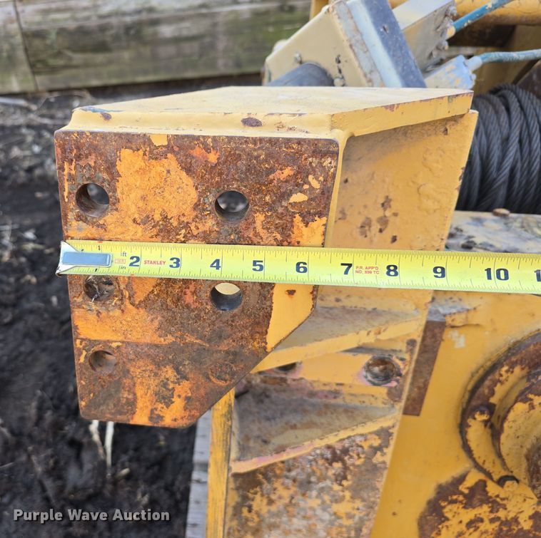 image for item EH8697 Paccar Winch PA55-D00110 winch