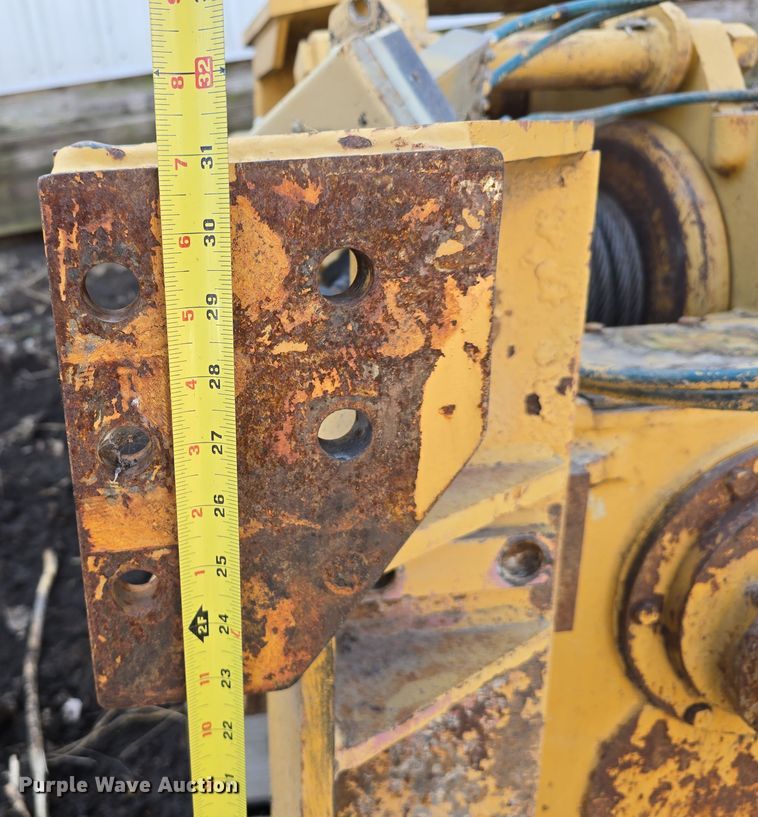 image for item EH8697 Paccar Winch PA55-D00110 winch