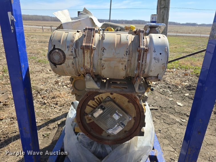 image for item EH8702 Caterpillar C3.3B engine