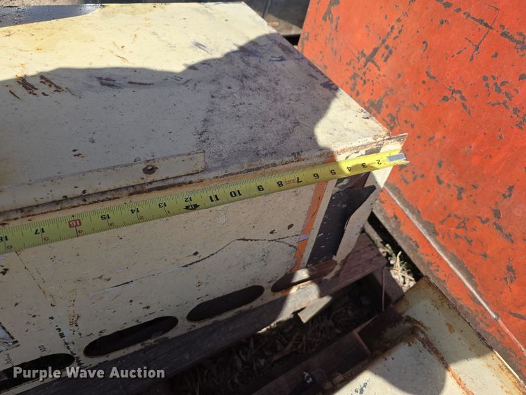 image for item EH8703 (4) tanks