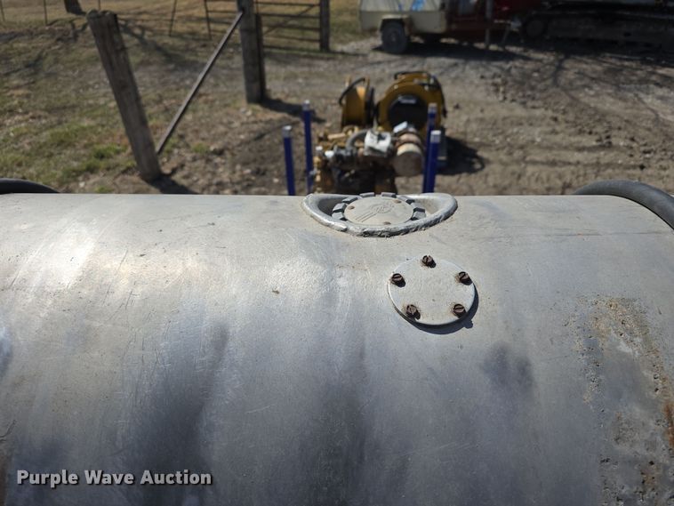 image for item EH8703 (4) tanks