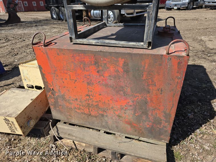 image for item EH8703 (4) tanks