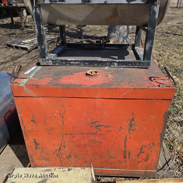 image for item EH8703 (4) tanks