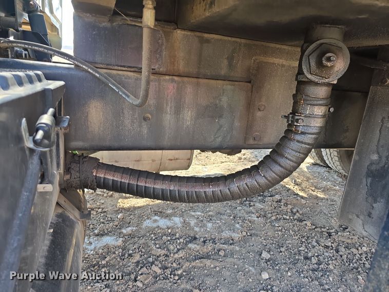 image for item EH8706 pickup/laydown machine bed