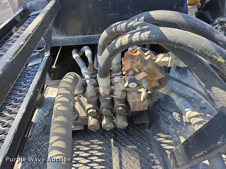 image for item EH8706 pickup/laydown machine bed