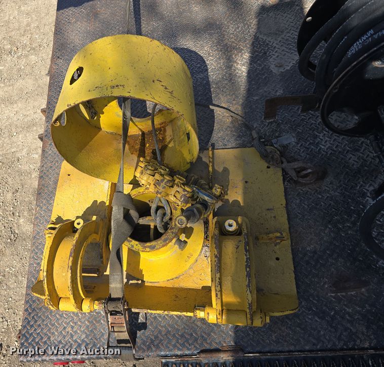 image for item EH8706 pickup/laydown machine bed