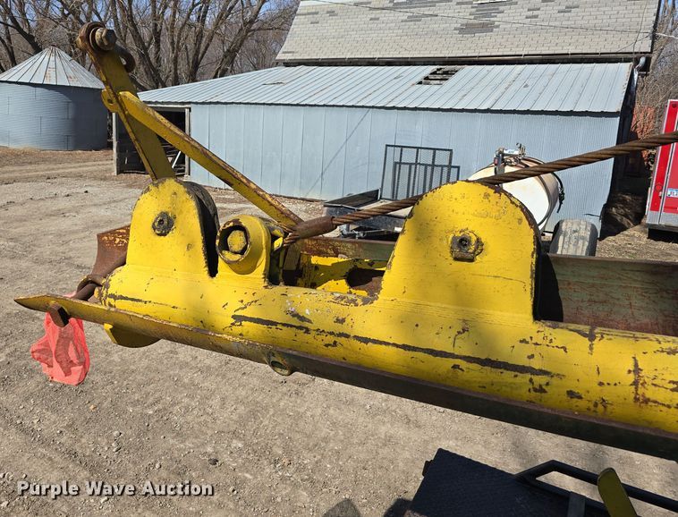 image for item EH8706 pickup/laydown machine bed