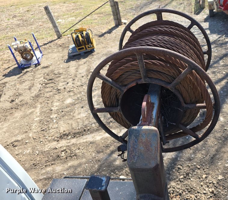 image for item EH8706 pickup/laydown machine bed