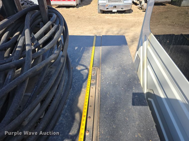 image for item EH8706 pickup/laydown machine bed