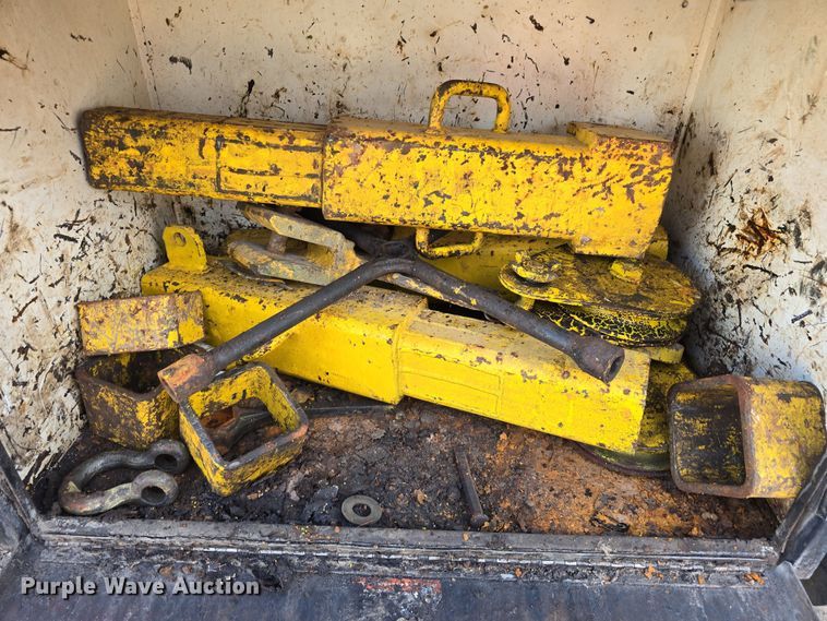 image for item EH8706 pickup/laydown machine bed