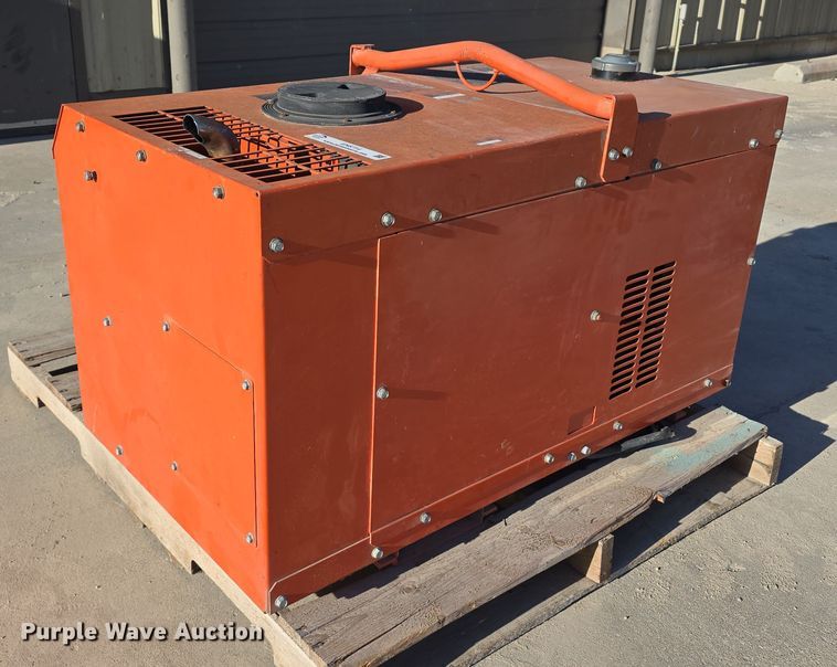 image for item EH8714 Kubota Lowboy II GL7000 generator