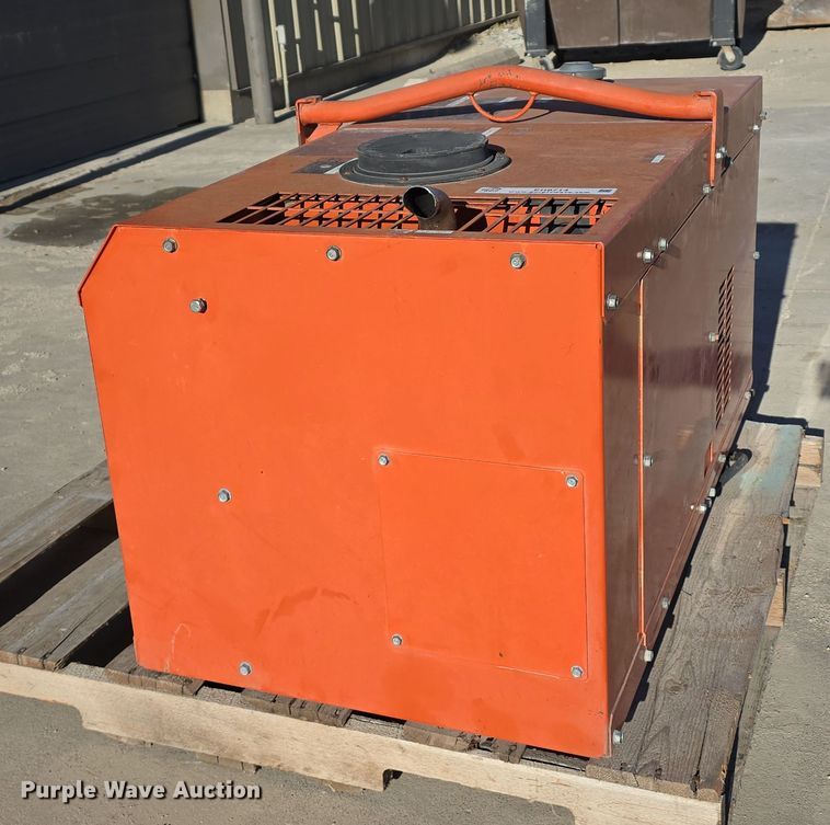 image for item EH8714 Kubota Lowboy II GL7000 generator