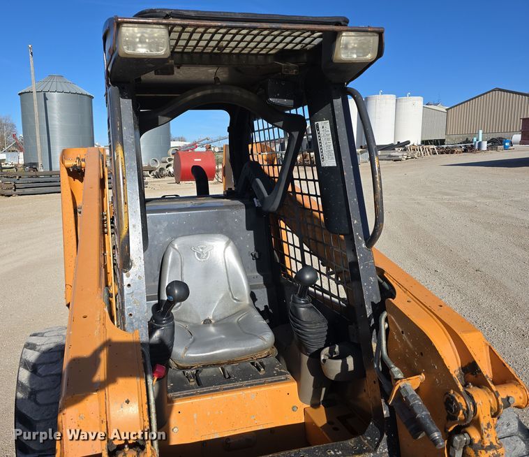 image for item EH8718 2008 Case 440 Series 3 skid steer loader
