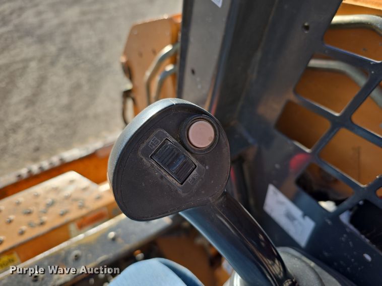 image for item EH8718 2008 Case 440 Series 3 skid steer loader