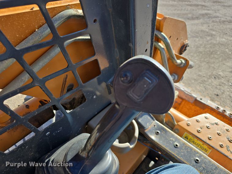 image for item EH8718 2008 Case 440 Series 3 skid steer loader