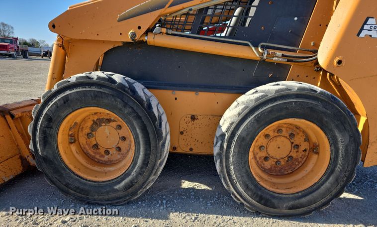 image for item EH8718 2008 Case 440 Series 3 skid steer loader