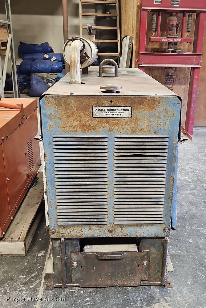 image for item EH8719 Miller Big 20 welder/generator