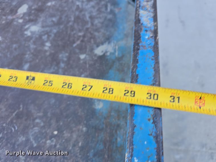 image for item EH8720 2003 Genie GS-2032 scissor lift