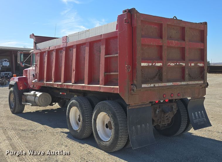 image for item EH8722 1991 Mack RD690S dump truck