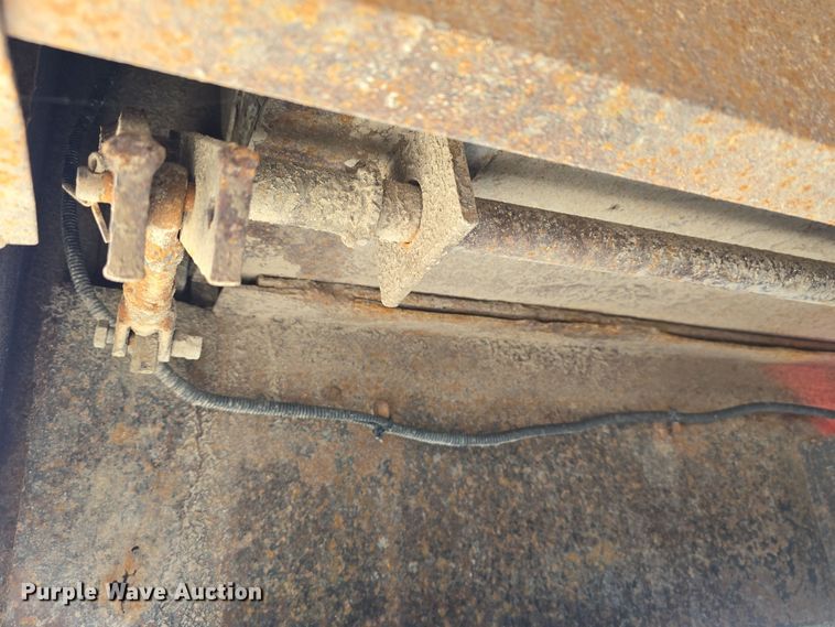 image for item EH8722 1991 Mack RD690S dump truck