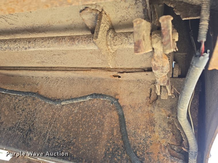 image for item EH8722 1991 Mack RD690S dump truck