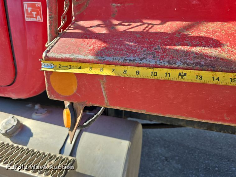 image for item EH8722 1991 Mack RD690S dump truck