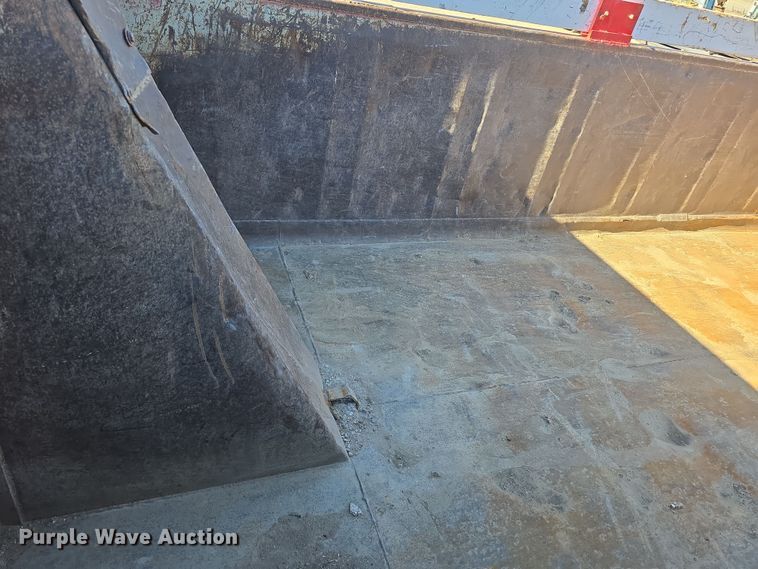 image for item EH8722 1991 Mack RD690S dump truck