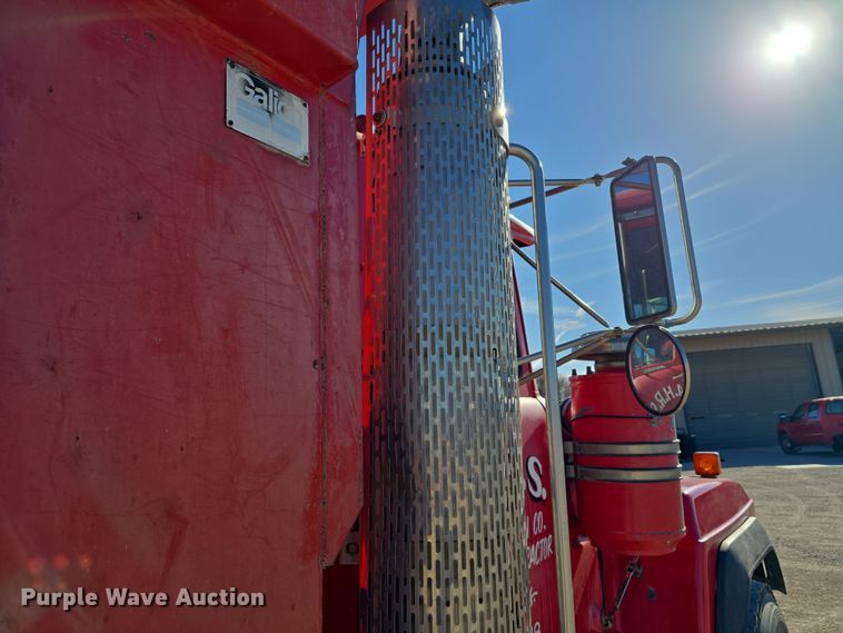 image for item EH8722 1991 Mack RD690S dump truck