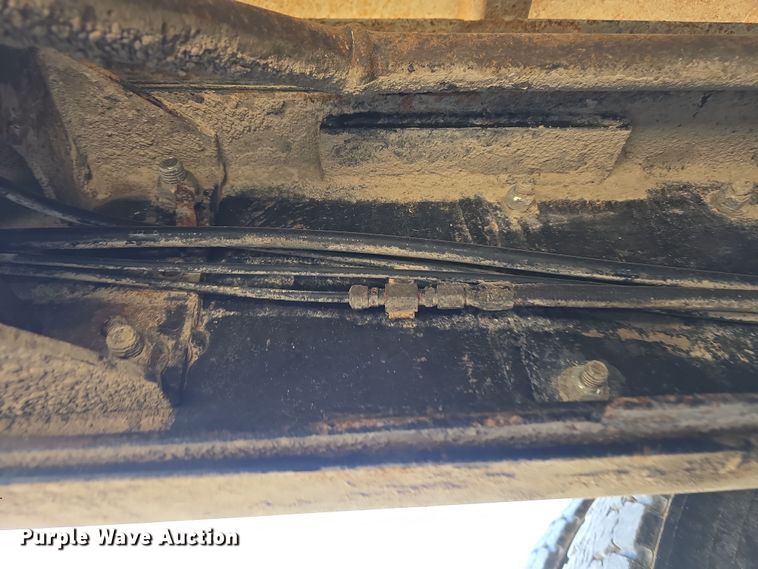 image for item EH8722 1991 Mack RD690S dump truck