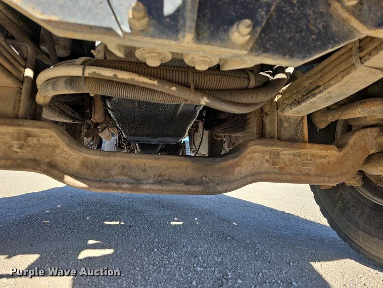 image for item EH8722 1991 Mack RD690S dump truck