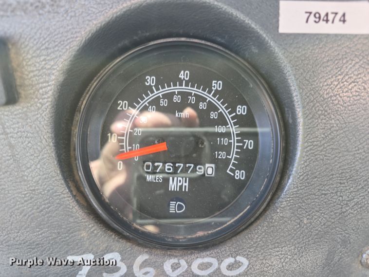 image for item EH8722 1991 Mack RD690S dump truck