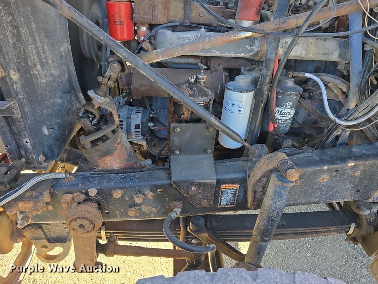 image for item EH8722 1991 Mack RD690S dump truck