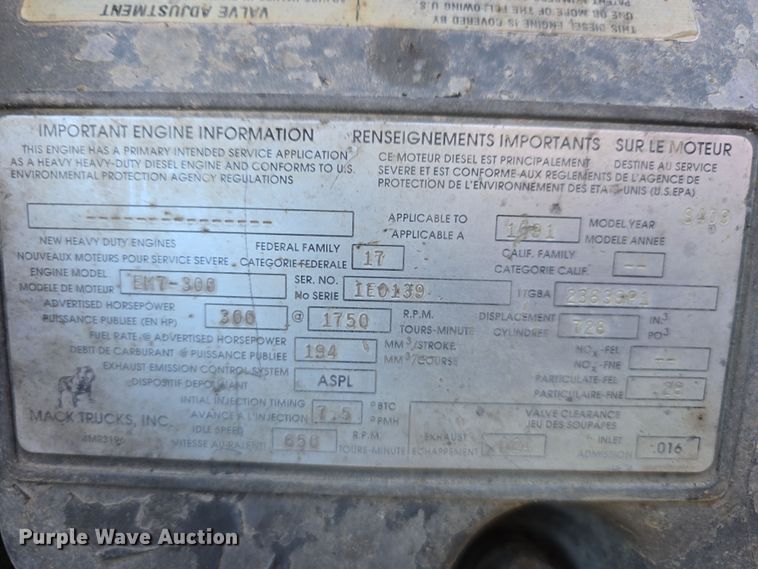 image for item EH8722 1991 Mack RD690S dump truck