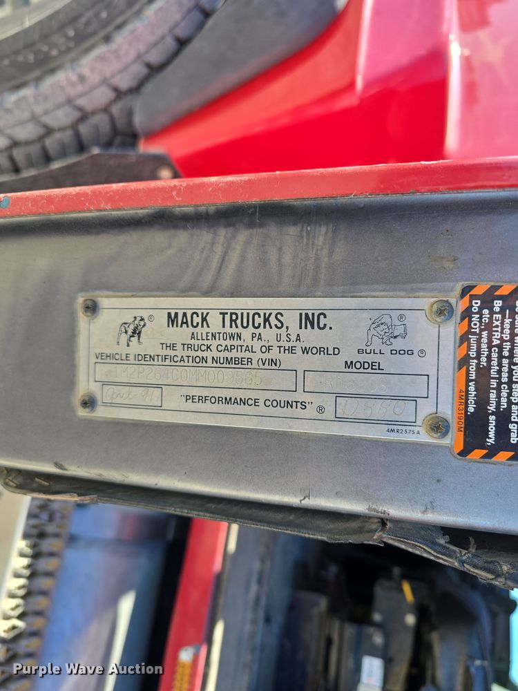 image for item EH8722 1991 Mack RD690S dump truck
