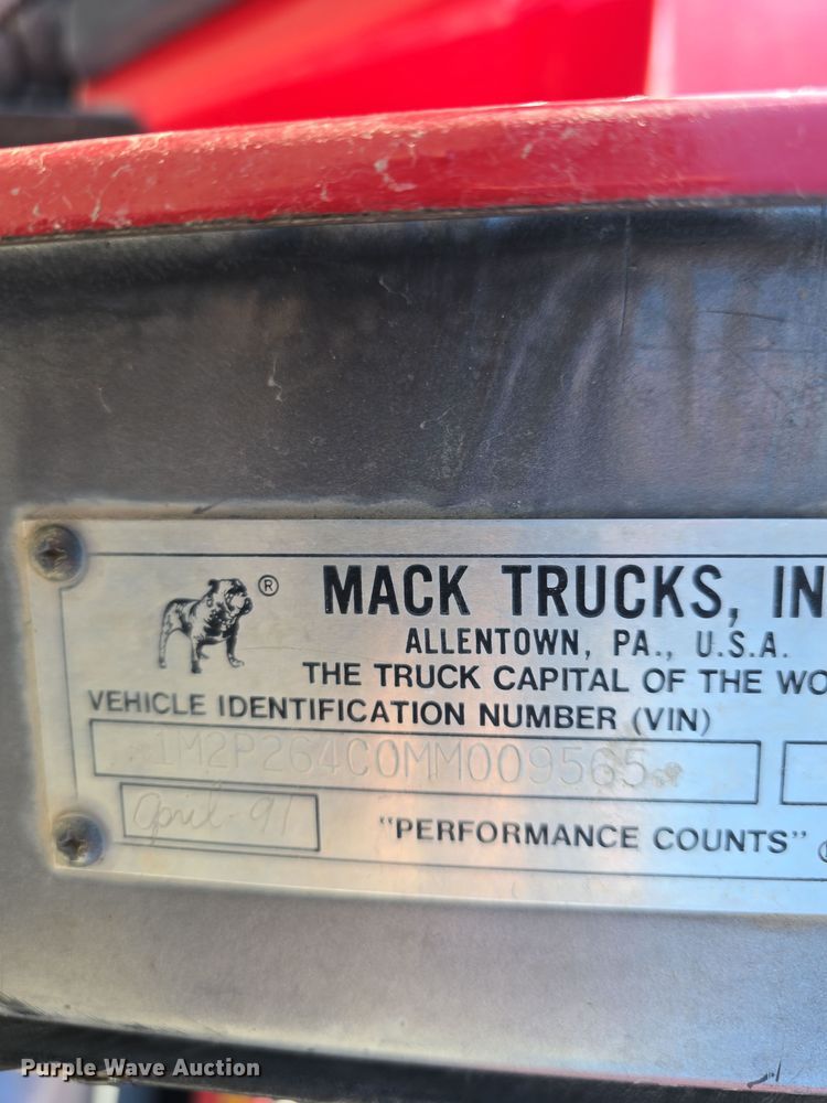 image for item EH8722 1991 Mack RD690S dump truck