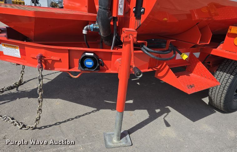 image for item EH8747 2017 Crafco Magnum pothole patcher