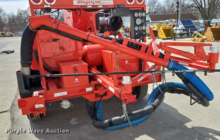 image for item EH8747 2017 Crafco Magnum pothole patcher