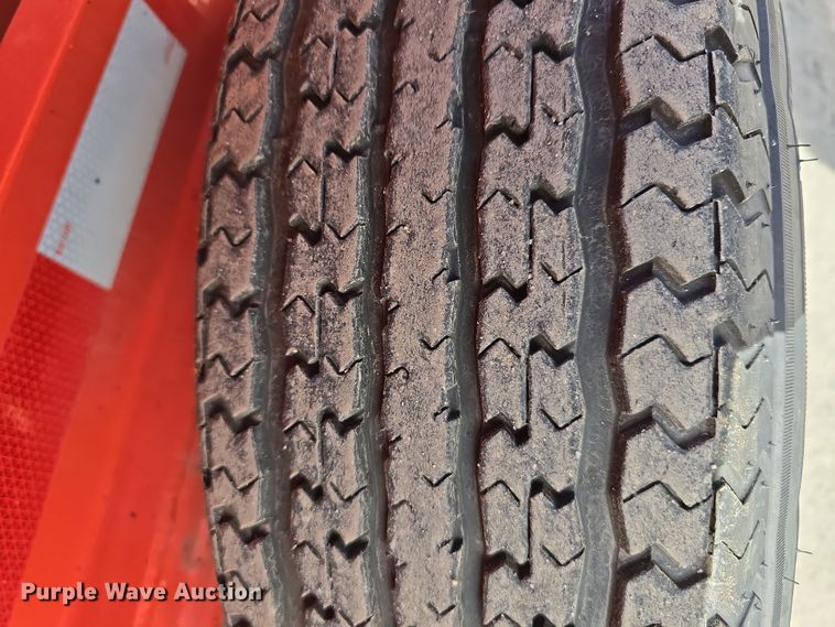 image for item EH8747 2017 Crafco Magnum pothole patcher