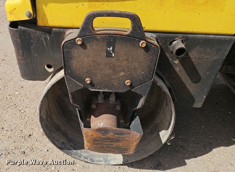 image for item EH8751 2003 Wacker RD11A double drum roller