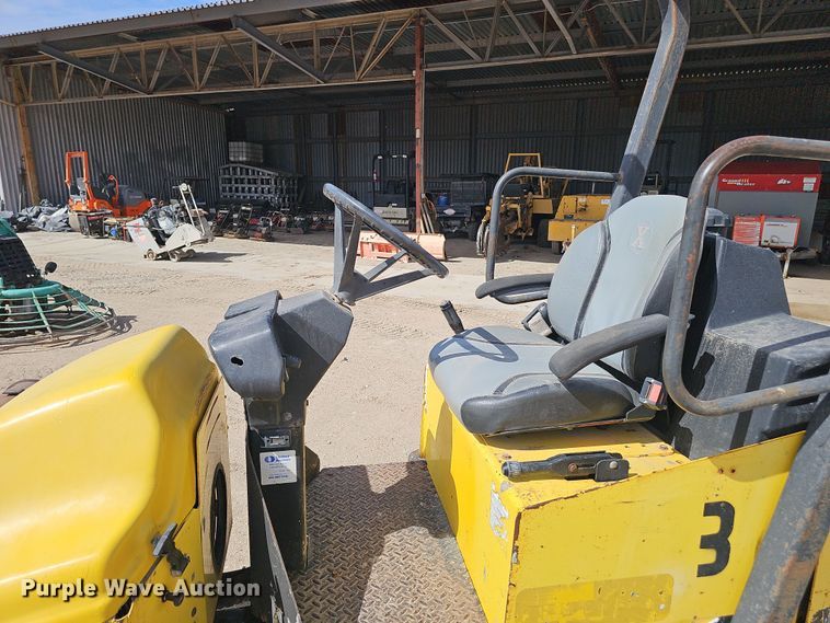 image for item EH8751 2003 Wacker RD11A double drum roller