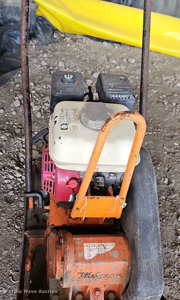 image for item EH8757 (5) plate compactors