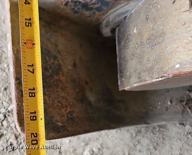 image for item EH8757 (5) plate compactors