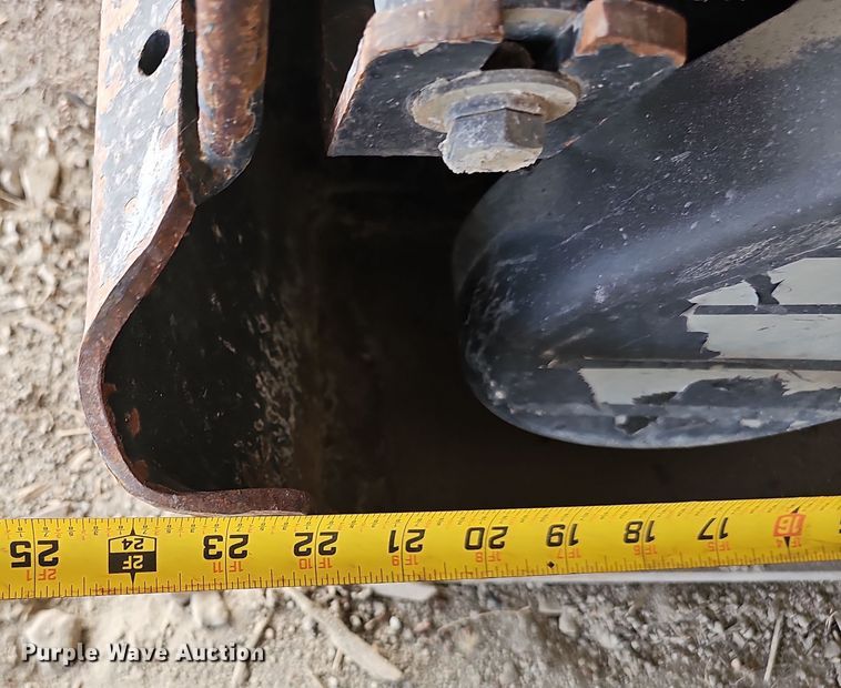 image for item EH8757 (5) plate compactors