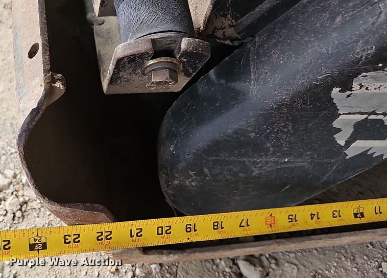 image for item EH8758 (5) plate compactors