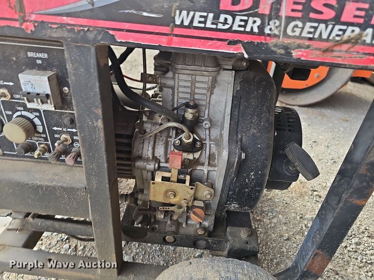 image for item EH8759 (4) portable generators