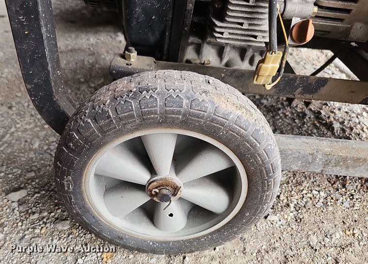 image for item EH8759 (4) portable generators